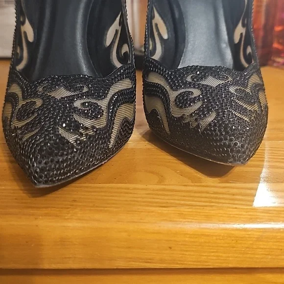 Rene Caovilla Swarovski Crystal Mesh Pumps - Picture 16 of 17